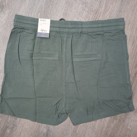 Style & Co plus Women's Tie-Front Shorts. New pale sage. 0X - Picture 4 of 5